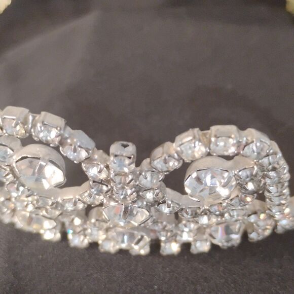 Vintage Silver Rhinestone Princess Wedding Tiara Crown Headpiece with Hair Combs